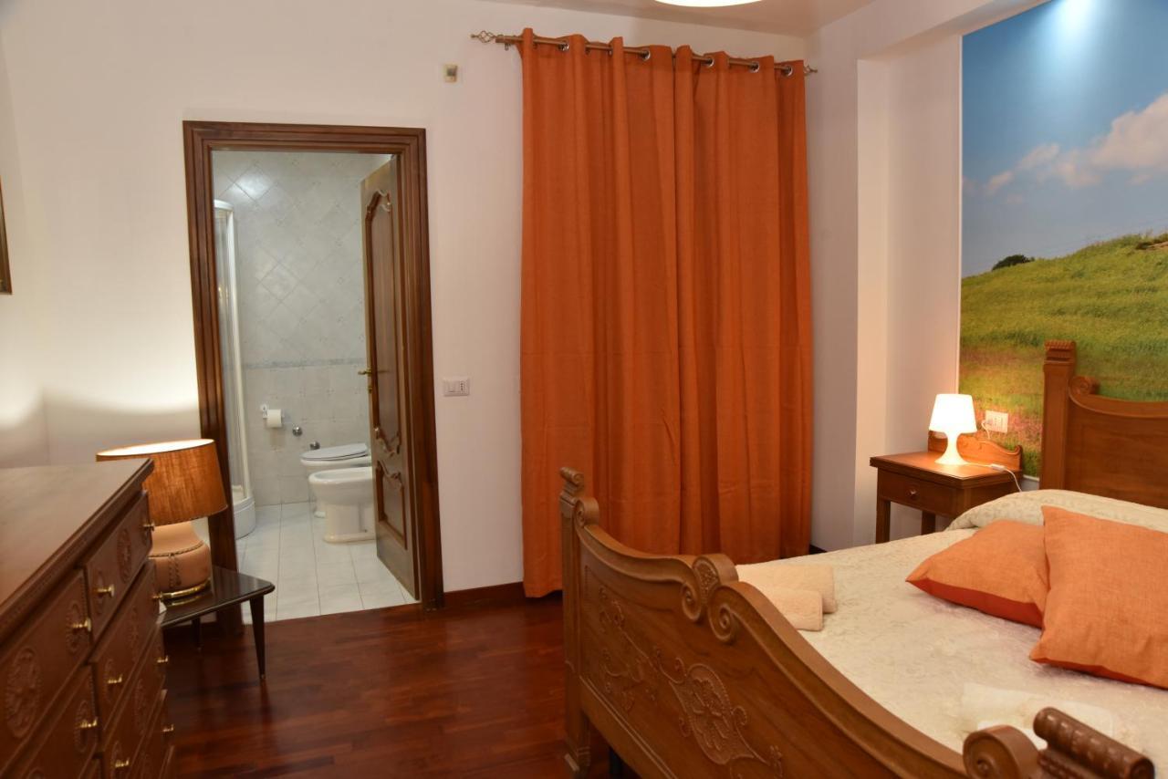 B&B Le Due Isole Nuoro  Dış mekan fotoğraf